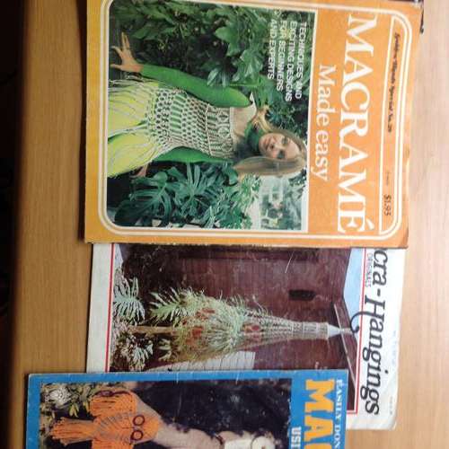 9 Macrame pattern books